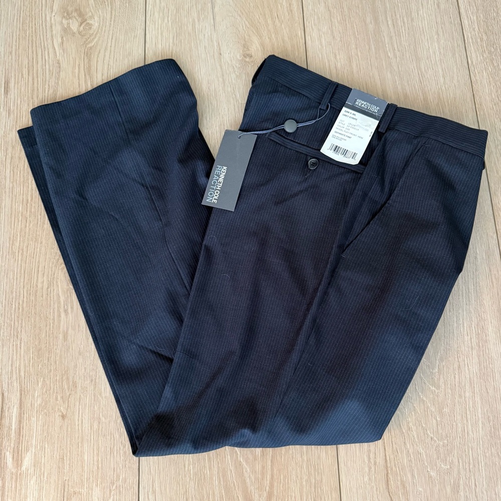 Men’s Kenneth Cole Flat Front Dark Gray Stripe Dress Pants NWT 32x30
